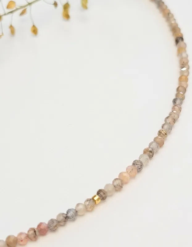 Lakmé light- pozlátený náhrdeľník s Mesačným kameňom 2