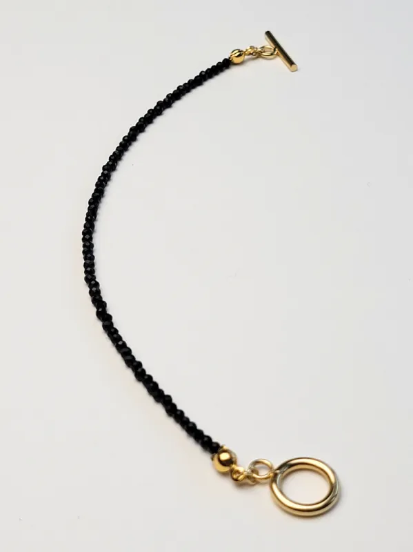 Lakmé - Ónyxový náramok s pozláteným zapínaním 3