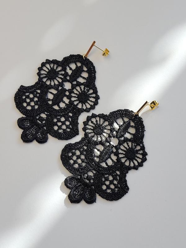 Bohéma - veľké čipkové náušnice s pozláteným komponentom 1