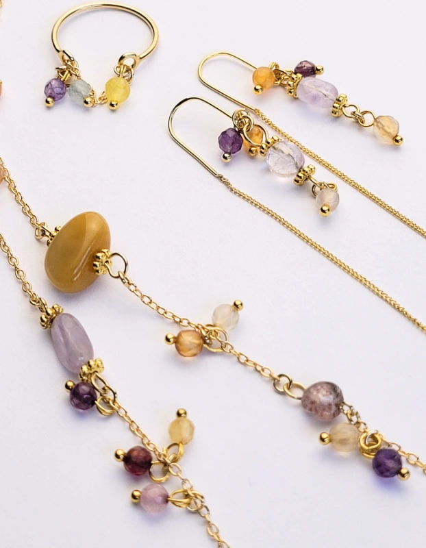 Pozlátené náušnice z kolekcie Violetta s farebnými minerálmi 5