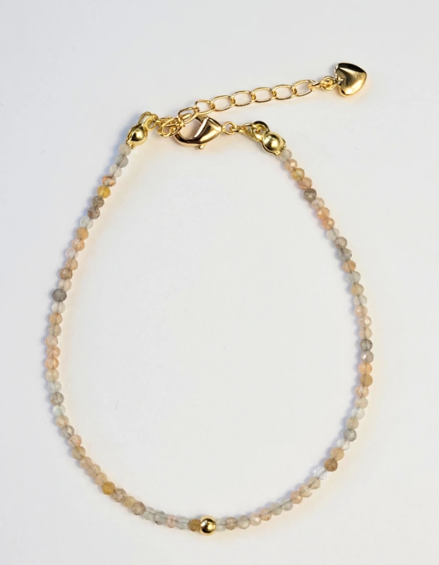 Lakmé light - pozlátený náramok s Mesačným kameňom a bodkou 3