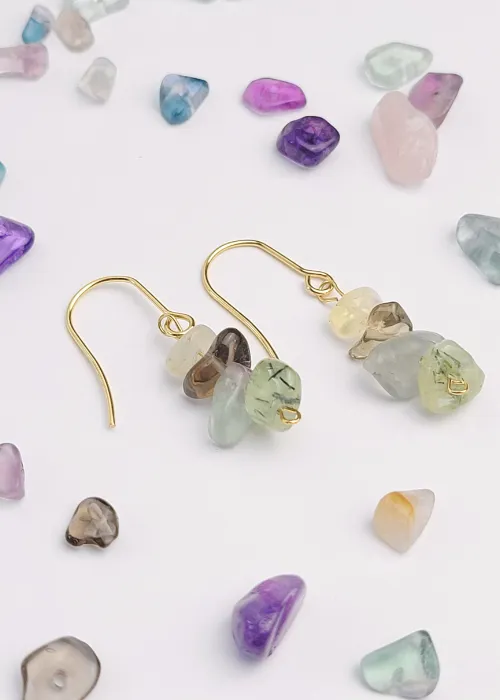 Malé pozlátené visiace náušničky z kolekcie Spektrum 1 2