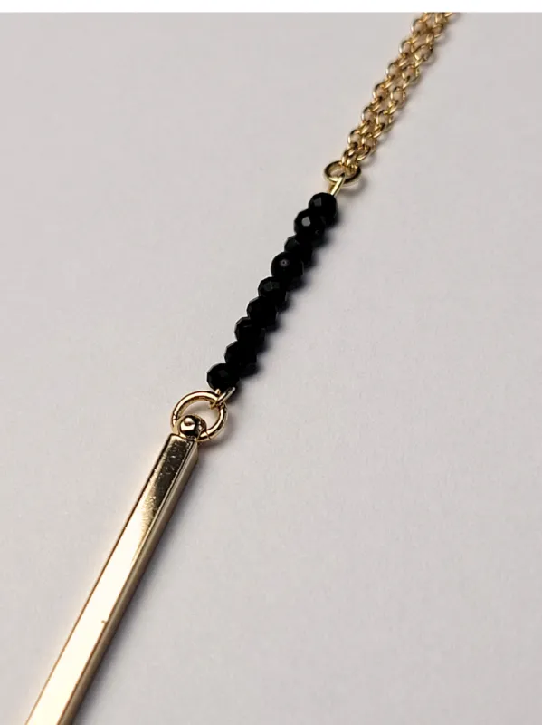 Lakmé - pozlátený náhrdeľník s Ónyxom 2